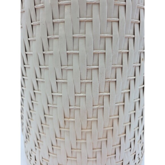 Vintage White Wicker Rattan Round Small Waste Basket Trash Can Shabby Chic - Picture 8 of 10